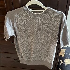 Ann Taylor Taupe and White Patterned Sweater